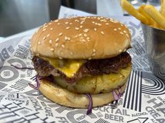 菠萝快车汉堡-TRIPS BURGER(大钟寺店)