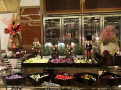 -大中华希尔顿酒店-念自助餐·嗨啤·小龙虾