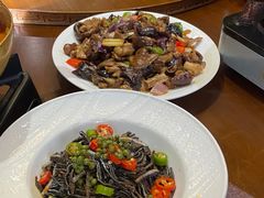 -东口码头·烧鸽子·鱼头泡饼·地方菜(金鹰悦城店)