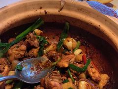 -八府香鸭·啫啫煲(华山路店)