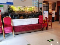 等位区-马凯餐厅(长椿街店)