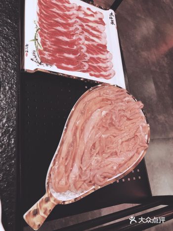 开的店许多也挺小众的，有自己的特色