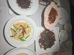 -毛家饭店·30年融合新湘菜(汉峪金谷店)