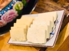 -毛辣果·贵州红酸汤牛肉火锅(西单店)