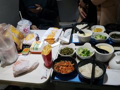 -老娘舅餐厅(黄龙体育中心店)