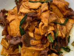 -关东小磨东北菜(上海长风大悦城店)