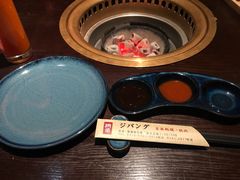 -山川小町·极番烧肉(新地假日广场店)
