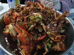 -凤凰路何眼镜香辣蟹(花果园店)