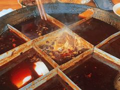 -岗上渣渣老火锅(两路口店)