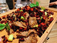 罗勒豉椒炒薄切牛肉-小大董·烤鸭(凤凰汇店)