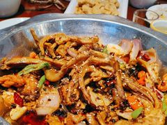 -休记光头香辣蟹干锅(绵竹店)