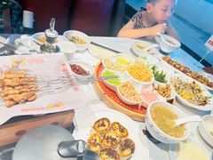 -包整·丝娃娃(一览甲秀楼风景店)