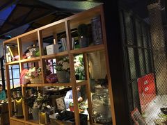 -南城十里潮汕鲜牛火锅·鲜虾生滚粥(融汇老商埠店)