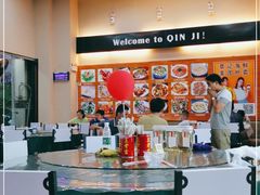 -覃记海鲜美食餐厅