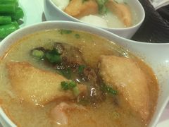 冬阴猪豚米粉-翠华餐厅(山顶道店)