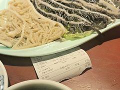 -二荆条·蜀鲜汇城市森林火锅