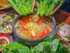 -夺欢喜贵州酸汤牛肉火锅(静安寺店)