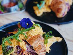 慢烤手撕猪肉可颂-UPPER KITCHEN(延安路店)