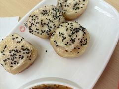 -小杨生煎(金山百联购物中心3楼店)