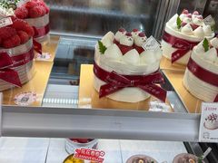 -花花卷卷·鲜食蛋糕(静安久光百货店)