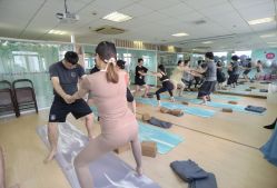 -爱尔乐美孕产瑜伽·普拉提