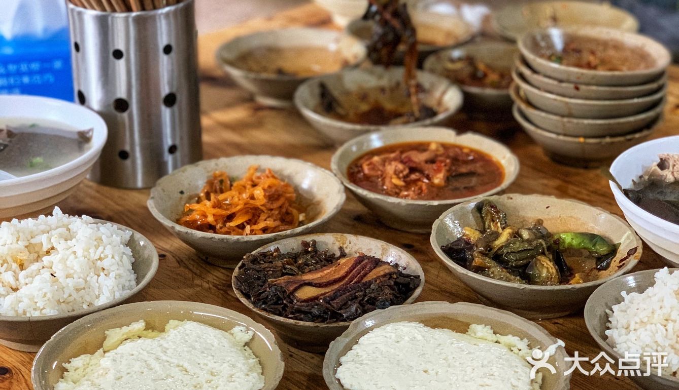 未经雕琢的90年代豆花馆