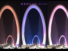 -南京眼步行桥
