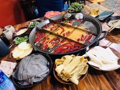 -重庆下半城老火锅(糖酒公司店)