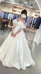 -艾米丽婚纱礼服