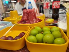 -四囍码头海鲜烧烤自助火锅(外滩南京东路悦荟广场店)