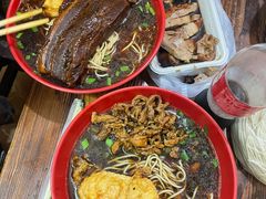 -小龙大肉面馆