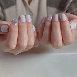 -纤纤玉手美甲美睫美容