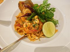 -Chom Cafe and Restaurant