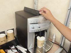 -无奔眼镜·蔡司·依视路授权店(马家堡店)