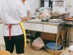 -黄阿姨锅贴大王(万航渡路店)