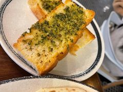 餐前蒜香法包-PIZZA BIANCA(万象城店)