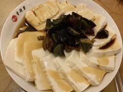 皮蛋豆腐-秦记香辣蟹(松榆里店)