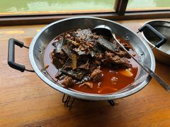 -临江餐馆二楼美食部落