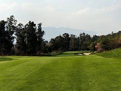 -昆明春城湖畔度假村