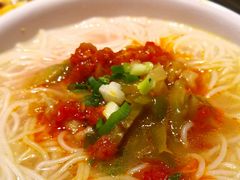 榨菜肉丝汤米线-大家乐(广州天河城六楼店)