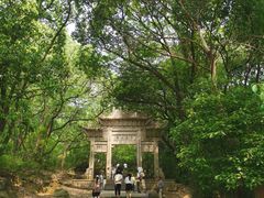 -灵岩山风景区