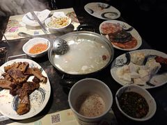 -阪尚皇·原切牛排·烤肉火锅自助(北京路店)