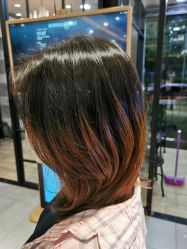 -首脑美发沙龙