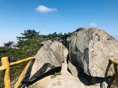 -罗田薄刀峰风景区