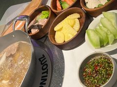 -左庭右院鲜牛肉火锅(金山万达店)