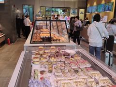 -巴黎贝甜(大宁国际商业广场店)