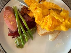 -Common Table · Brunch & Coffee