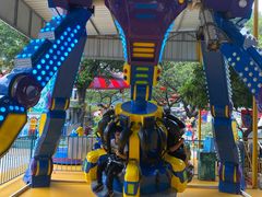 -顺德大良半月城游乐场