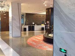 -上海虹桥西郊假日酒店