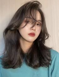 -变画·发型STUDIO